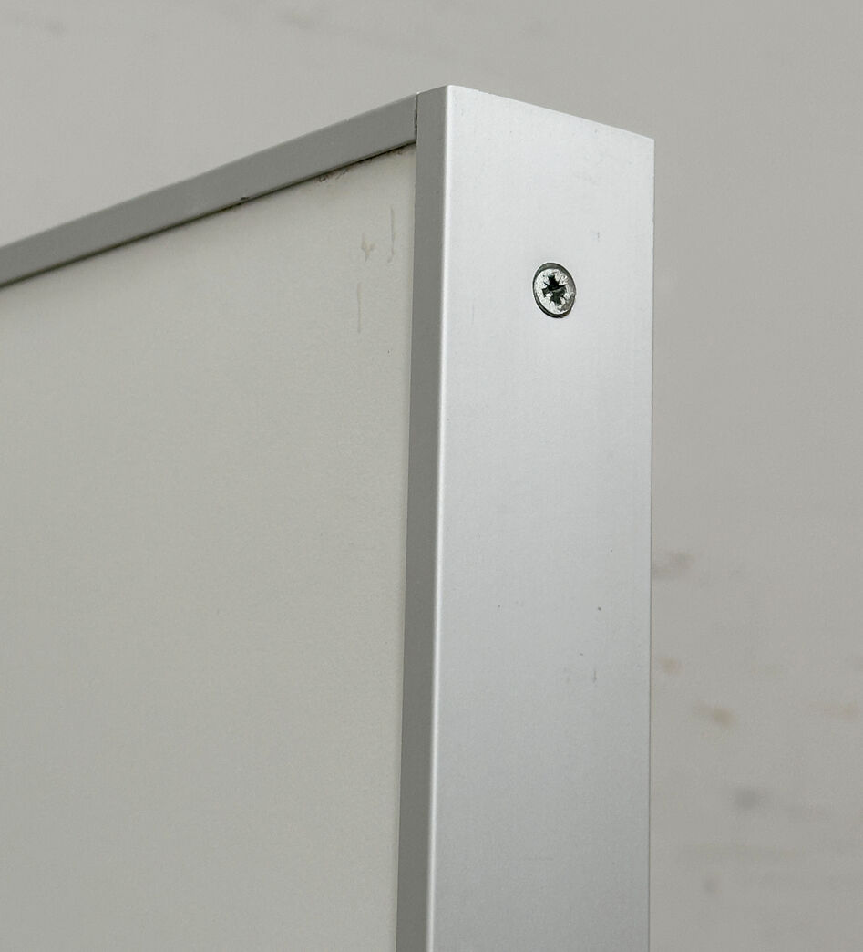 Massiv vådrumsdør med karm