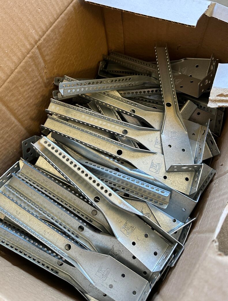 Kønig loftophæng 140 stk