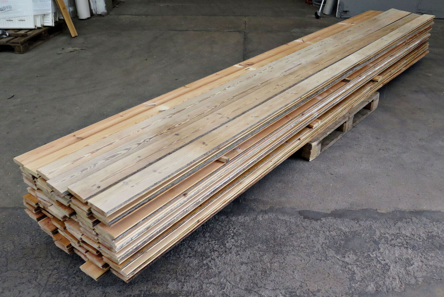 Brugte gulvbrædder i fyr, 34m2, 11,5cm