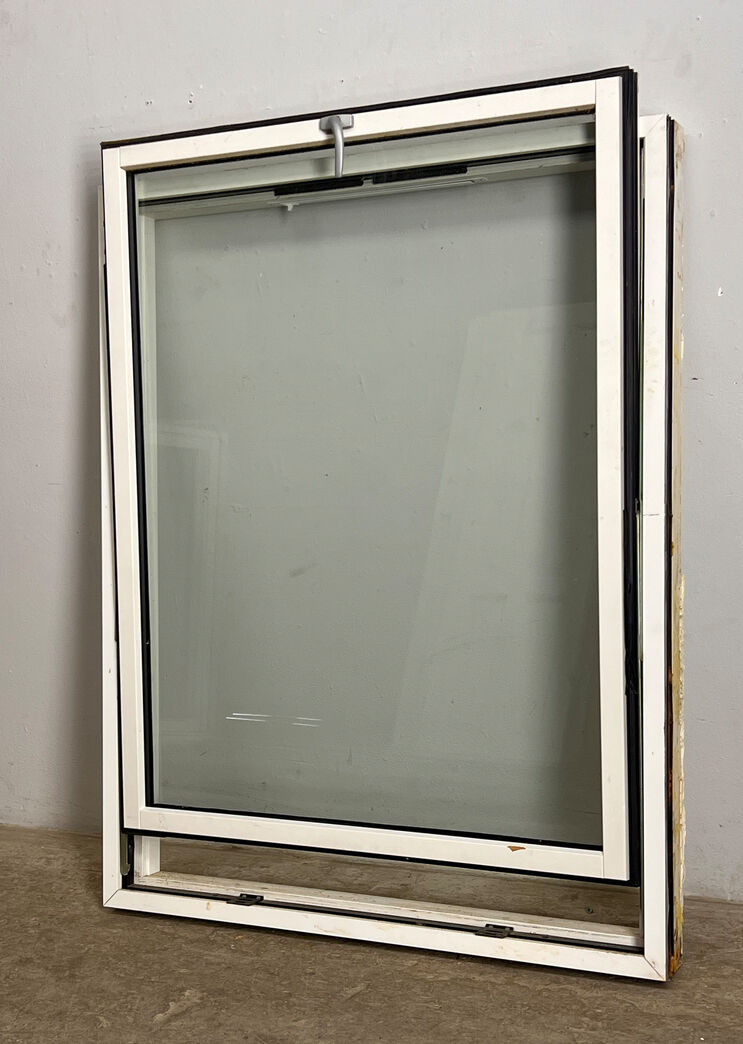 Termovindue med topvende-funktion