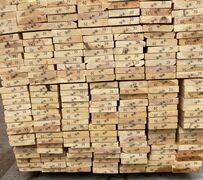 Ovntørret kantskåret fyr 32x150 mm 772 lbm.