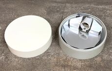 Væglampe i plast ø20 cm