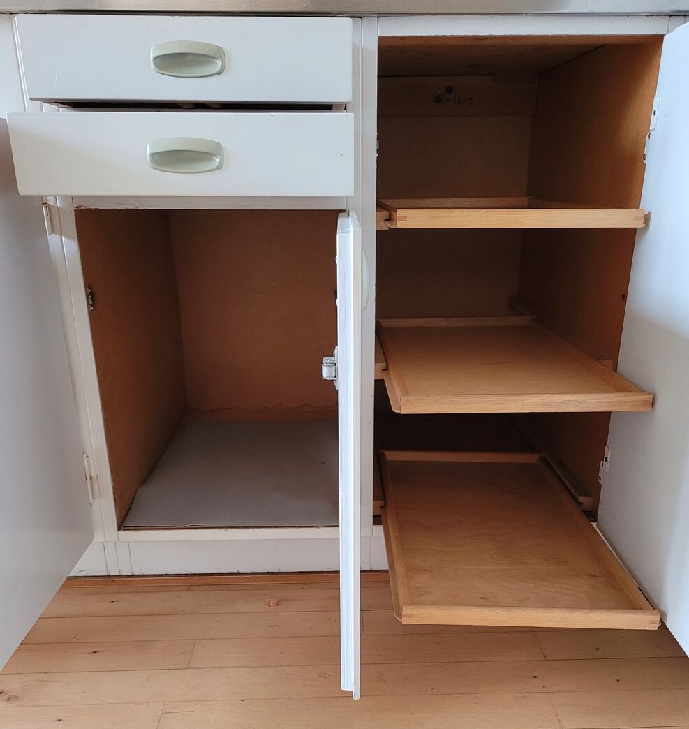 Malet komplet 60'er køkken