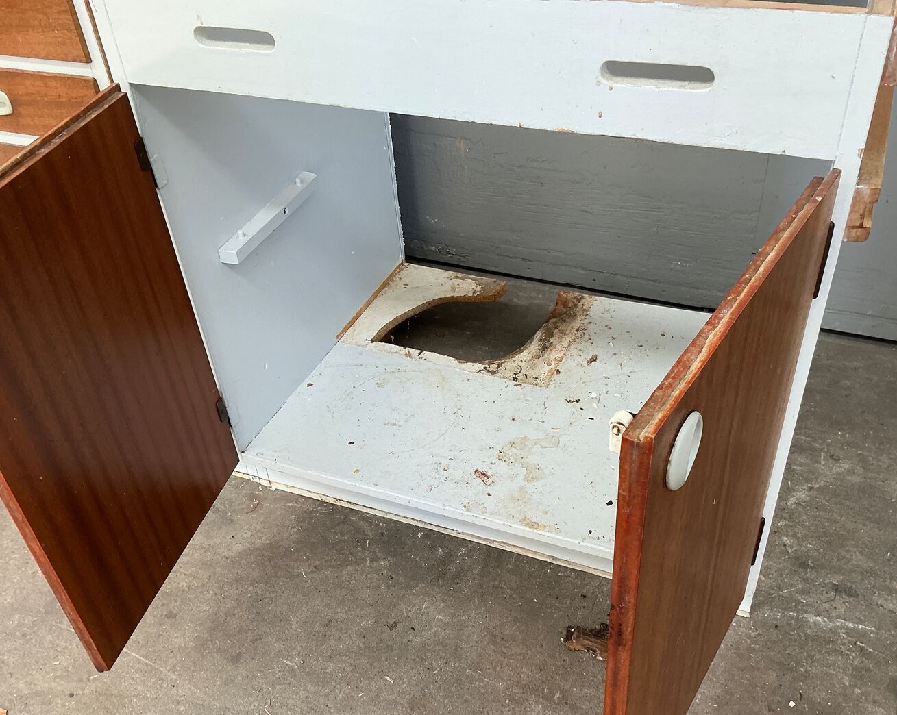 Originalt komplet 60'er køkken