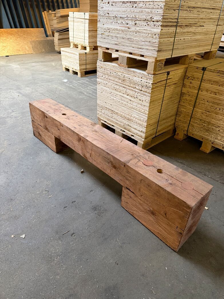 15x18 cm tømmer fra vindmølletransport 400 cm