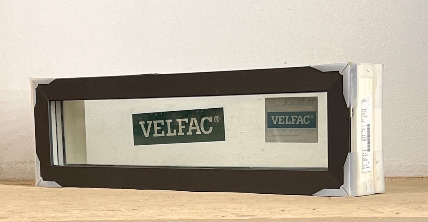 Vefac vindue i fastkarm