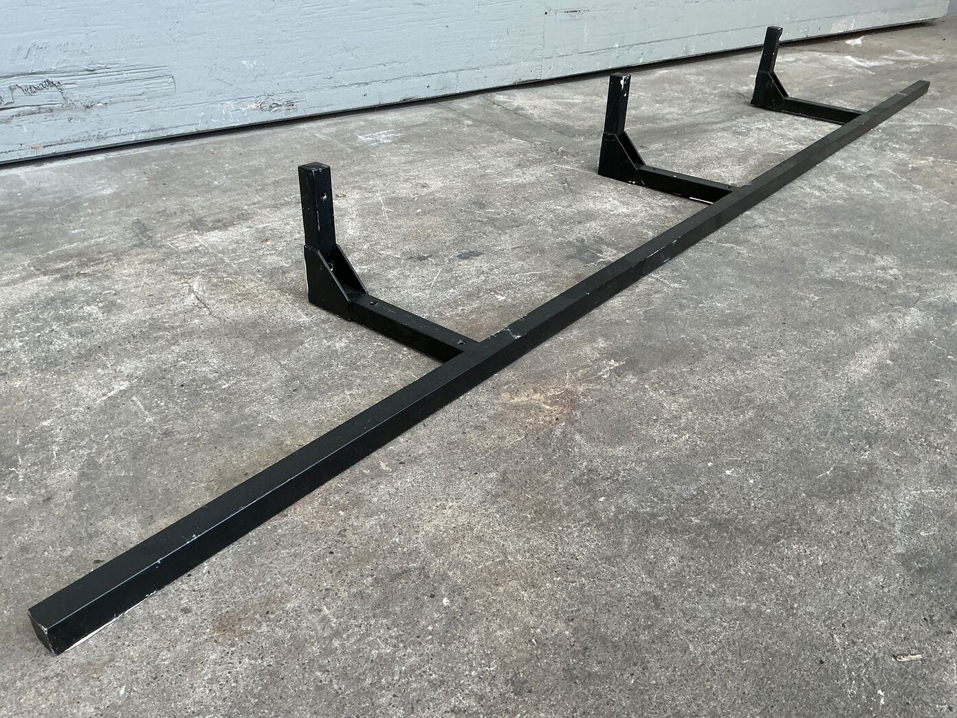 Hyldeknægt i metal 214 cm