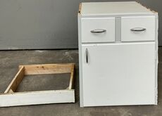 60'er Køkkenskab med hvide fronter, hh