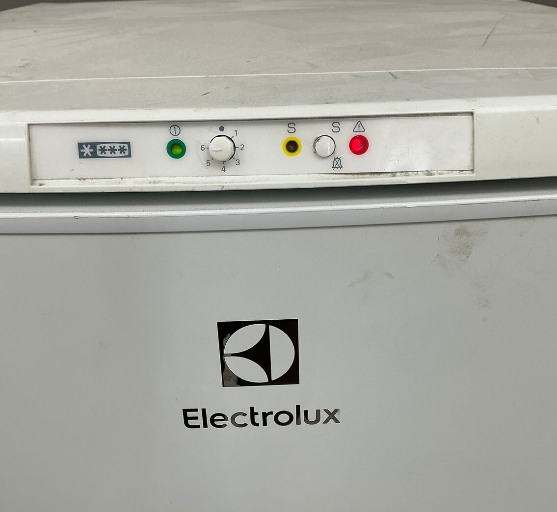 Electrolux skabsfryser