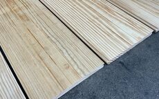 Gulvplanke i Pitch Pine - 27 cm bredde