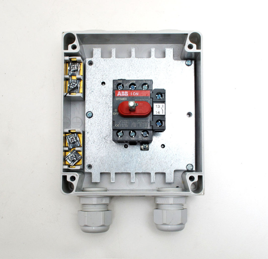 ABB sikkerhedsafbryder - 3-pol 16A
