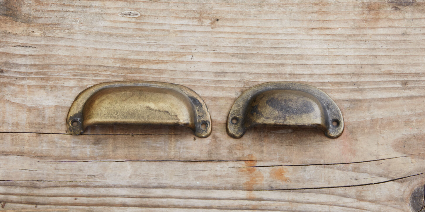 Skuffegreb i messing 75 mm