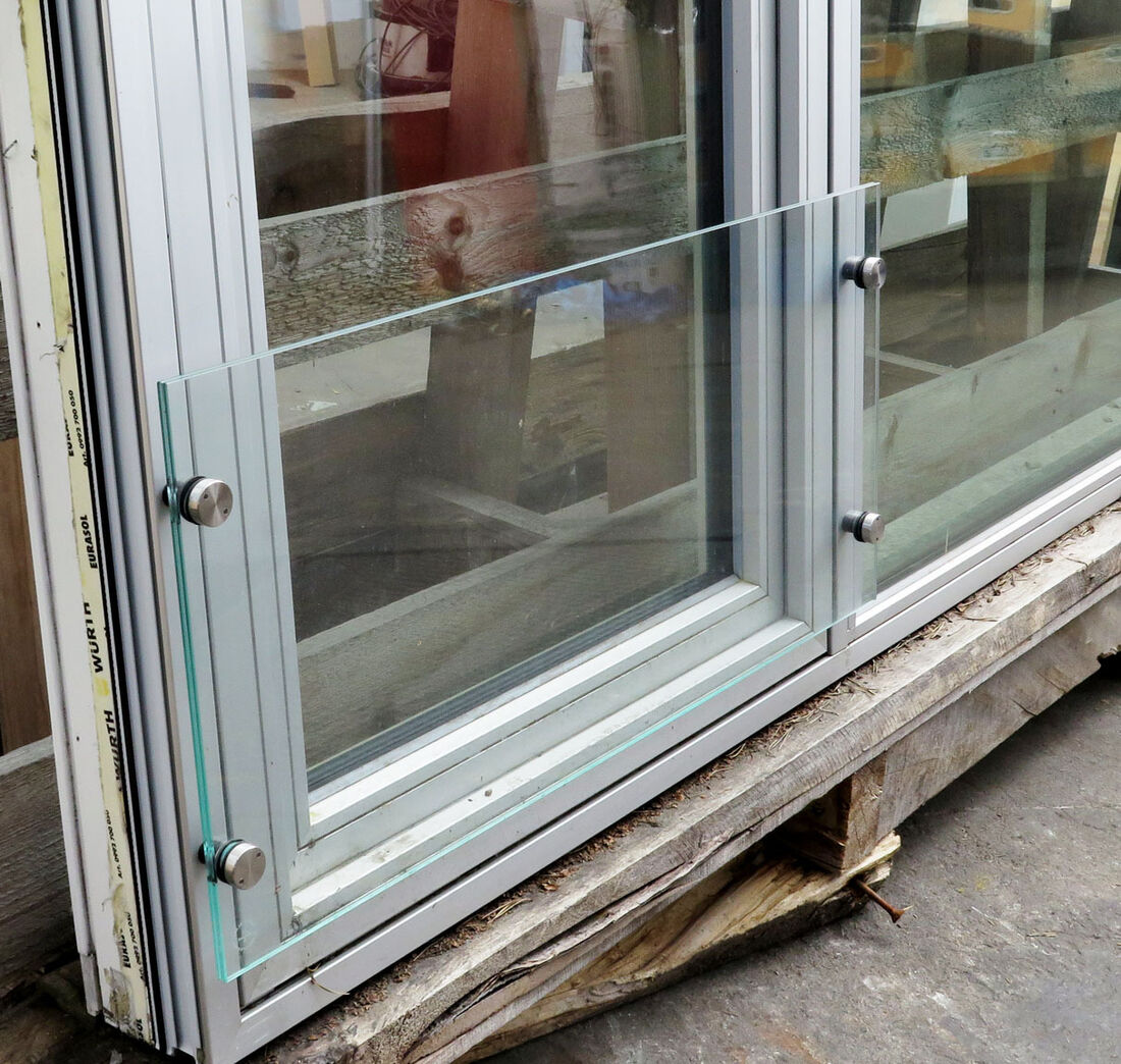 Vinduesparti med værn