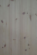 Plankegulv af fyrretræ med hvid olie. Wiking Gulve -2.sort. 7,7 m2