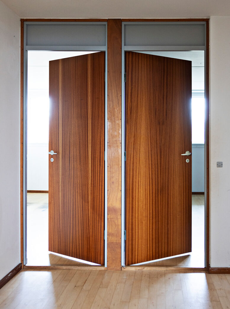 Fineret dør med karm