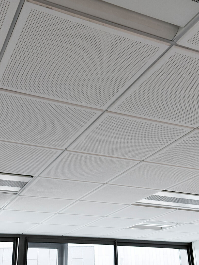 Gips akustikloft 585x585x12,5 mm Gips akustikloft 585x585x12,5 mm