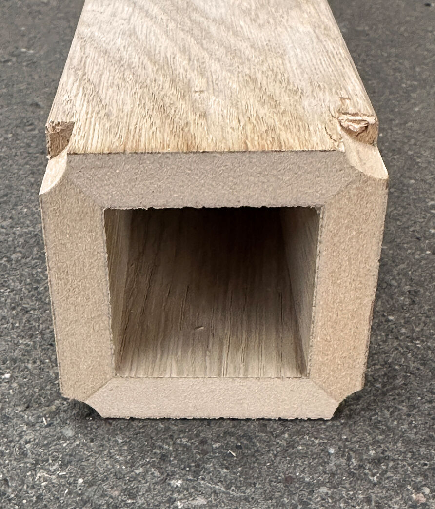 Fineret stolpe i MDF Fineret stolpe i MDF