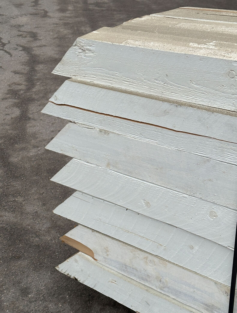 Hvidmalet tømmer 15x15x225 cm