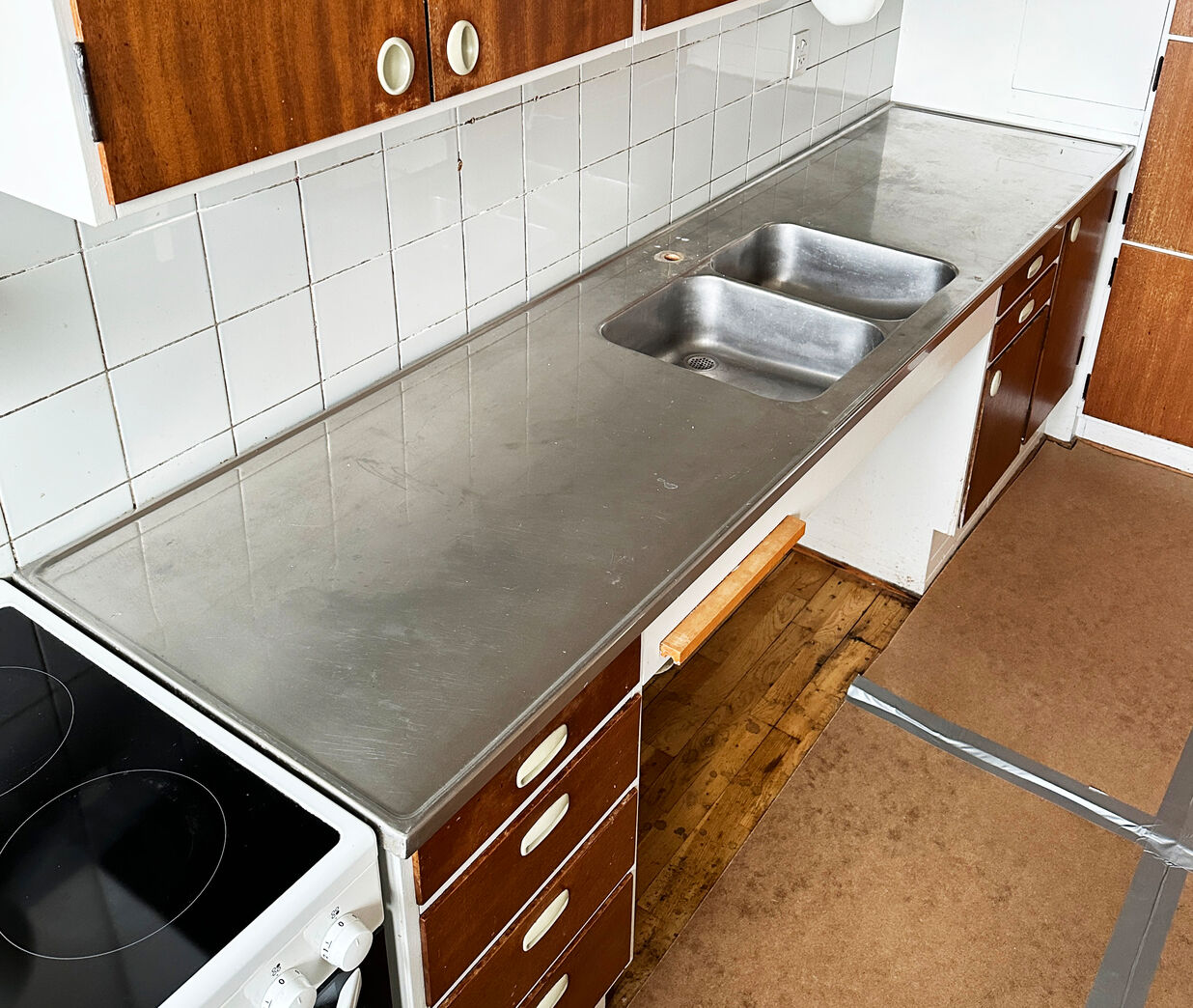 Stålbordplade med vask