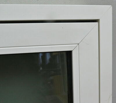 2-fags vindue med redningsåbning fra Vindunor