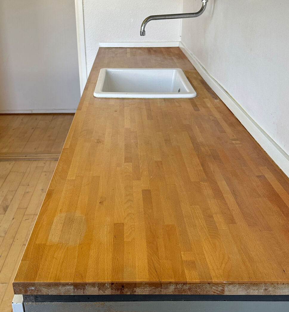 Bøg bordplade med porcelænsvask