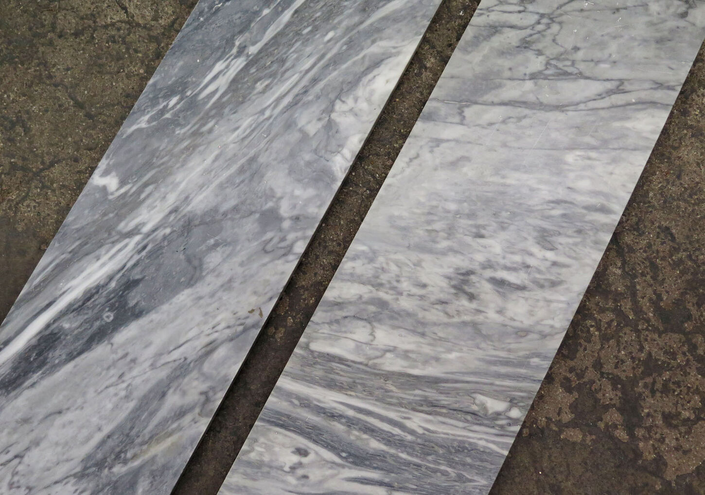 Marmor vindueskarm - 122 cm