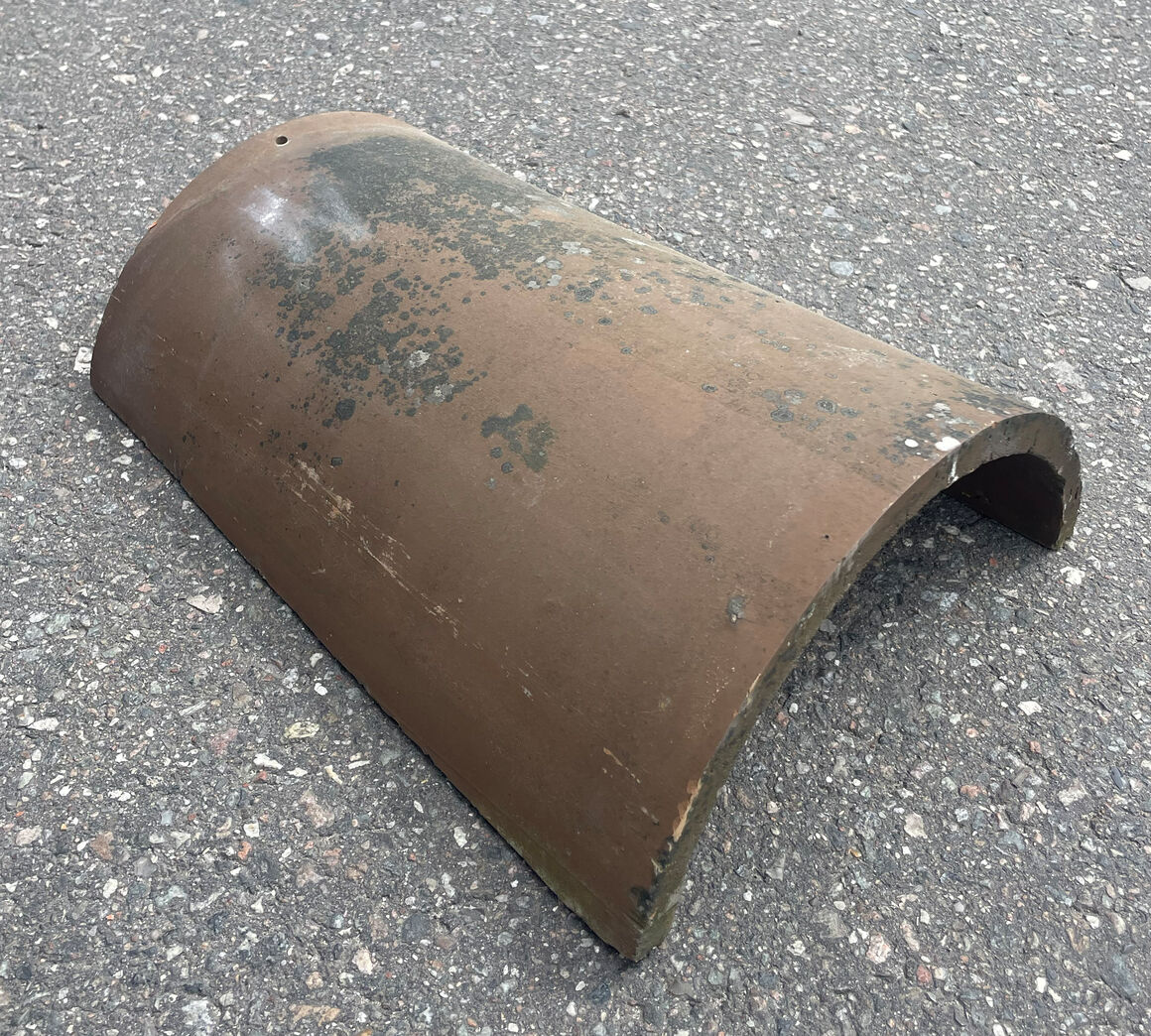 Mokkafarvet rygningssten