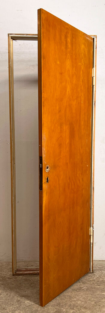 Bøgefineret dør med karm