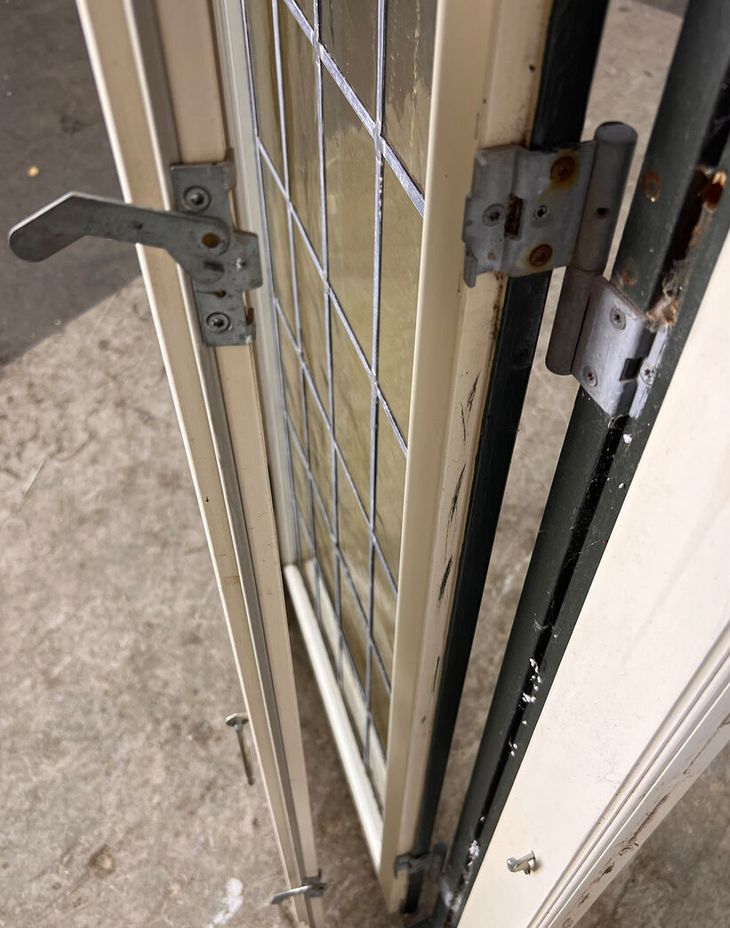 Blyindfattet vindue med koblet ramme Blyindfattet vindue med koblet ramme