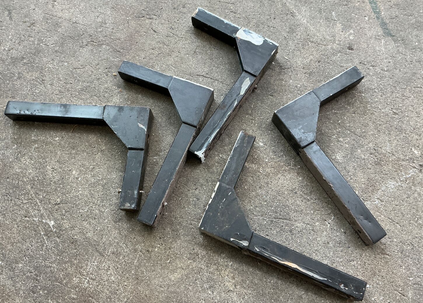 Hyldeknægt i metal 16x23 cm