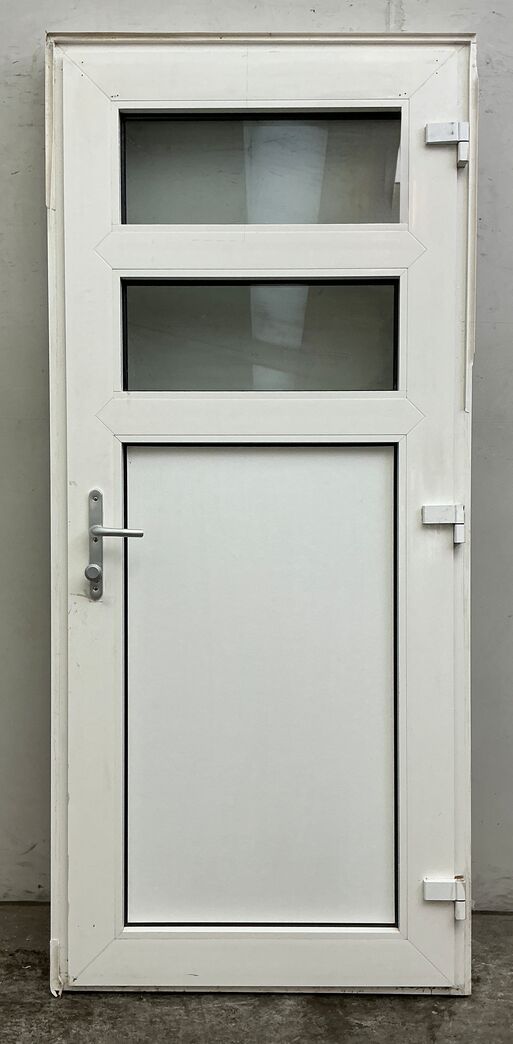 Facadedør i plast med 2 ruder hh