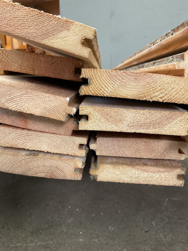 Brugte gulvbrædder i fyr, 14 m2, 8,9 cm