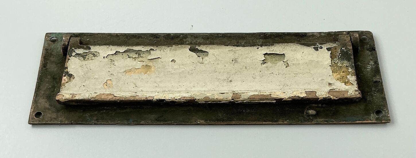 Brevsprække i messing