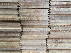 Gulvplanke i Pitch Pine - 27 cm bredde